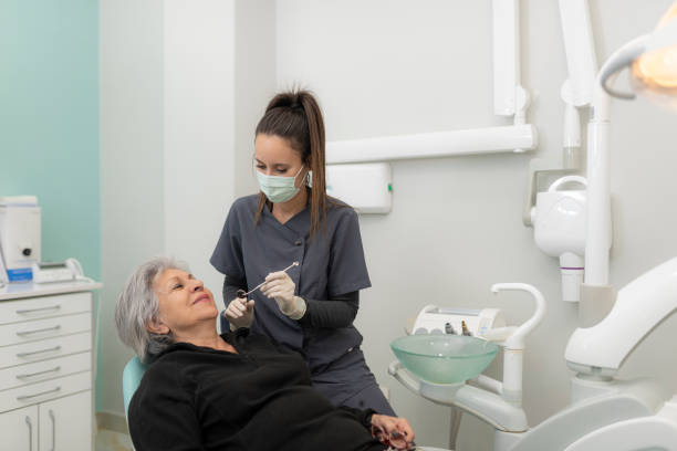 Best Emergency Wisdom Tooth Extraction in Venetian Vlage, IL
